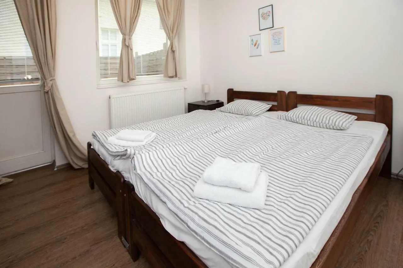 Zizkov Cosy Studio Apartments Prague