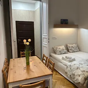 Saffron Center Panoramic Balcony Budapest